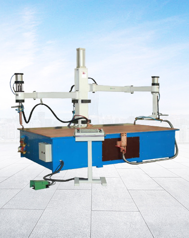 鈑金行業(yè)雙搖臂式平臺無痕點焊機